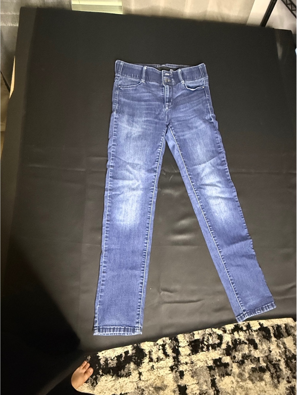 APT.9 Women's Straight Leg Blue Jeans Size 8